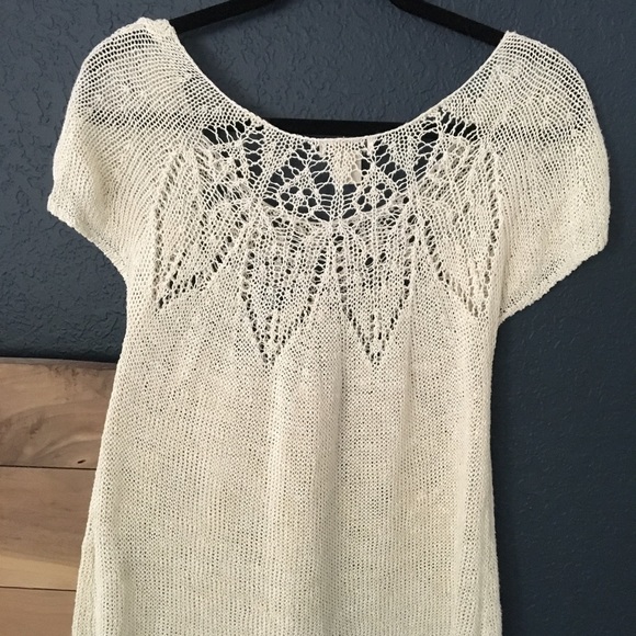 Lucky Fiji Linen Blend Top - Picture 2 of 4